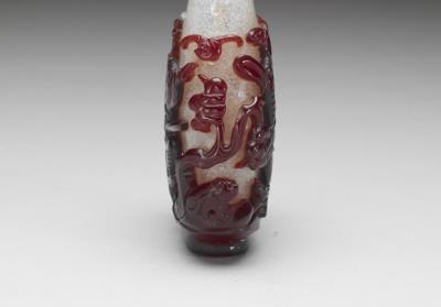 图片[2]-Red-on-snowing-white glass overlay snuff bottle with a Zhong Kui design, 18th-19th century, Qing dynasty-China Archive